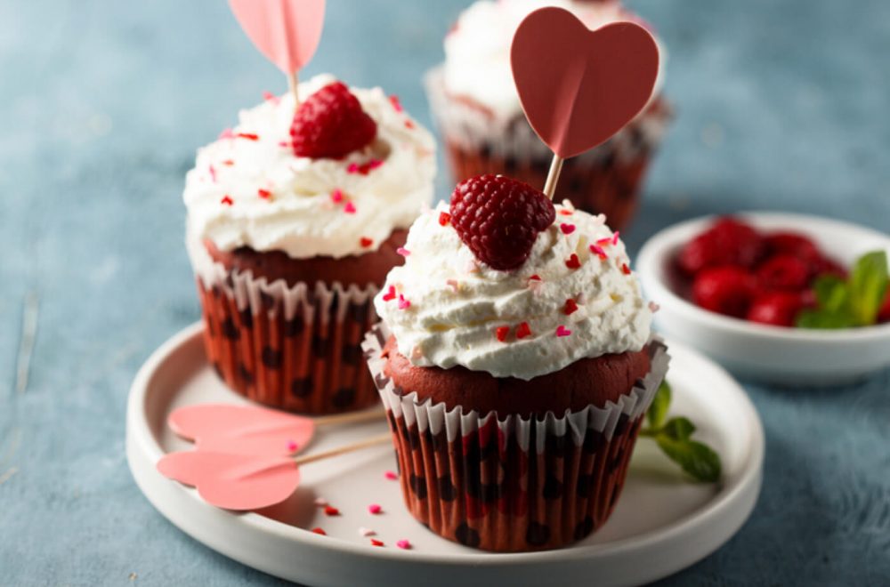 Super Moist Red Velvet Cupcakes